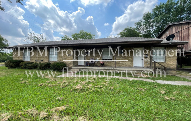 101 W LATIMER ST