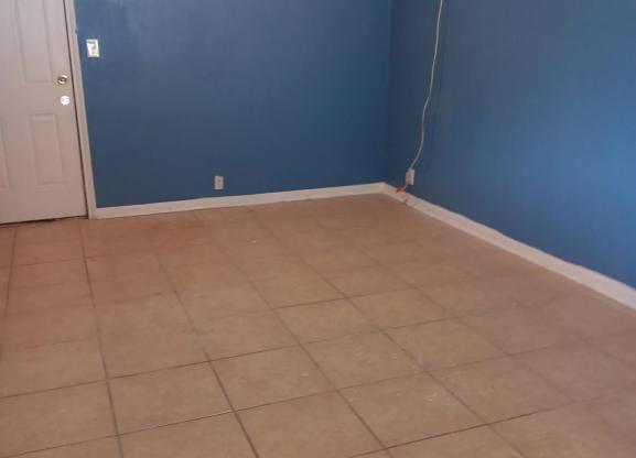 3941 BROADMOOR DR
