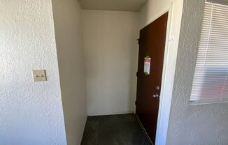 2 beds, 1 bath, 836 sqft, $900, Unit Unit D
