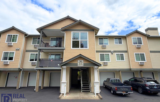 MOVE-IN SPECIAL! | Tanasbourne 2BR/2BA Condo - Balcony, A/C & Covered Parking