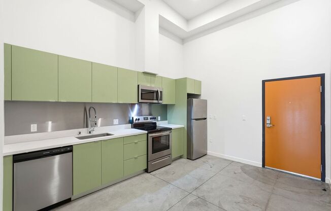 2 beds, 1 bath, 695 sqft, $2,495, Unit 616