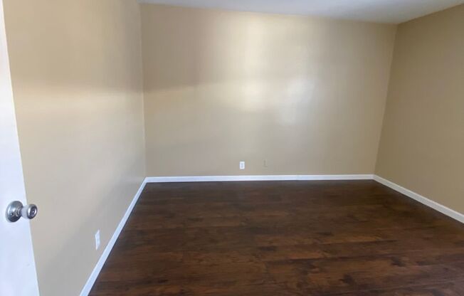 2 beds, 1 bath, $1,750, Unit AG53