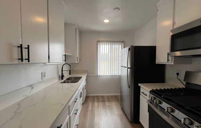 1 bed, 1 bath, 600 sqft, $1,695, Unit 24