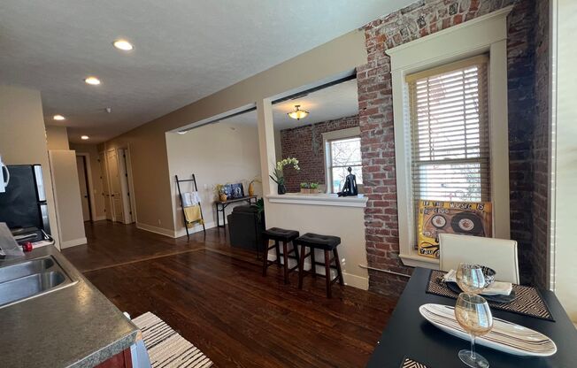 2 beds, 2 baths, 1,250 sqft, $1,695, Unit Unit 304 B1250