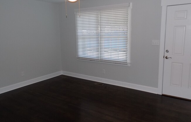 Coming Soon - Beautifully Renovated Apartment in Wilmore!