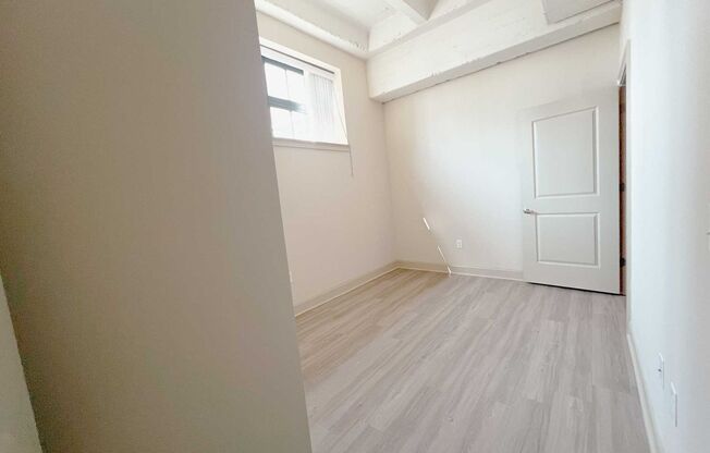 2 beds, 1 bath, 725 sqft, $1,460, Unit 308