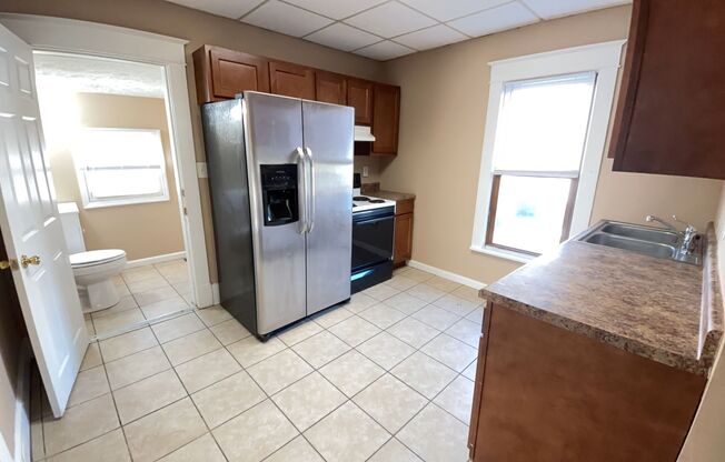 3 beds, 1 bath, $1,195