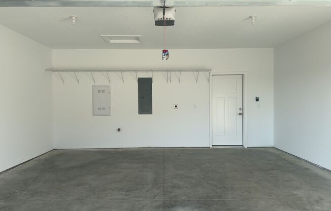 2 beds, 2 baths, 1,300 sqft, $3,199