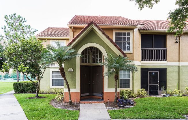 Beautiful Condo with 2-bedroom and 2-bathroom in Bella Vista