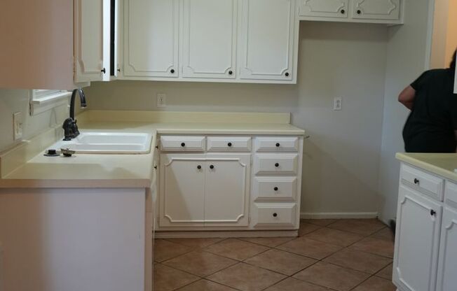 4301 63rd - Pre-leasing July 11th Move In