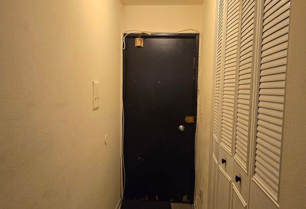 1 bed, 1 bath, 700 sqft, $1,620, Unit 431-#328