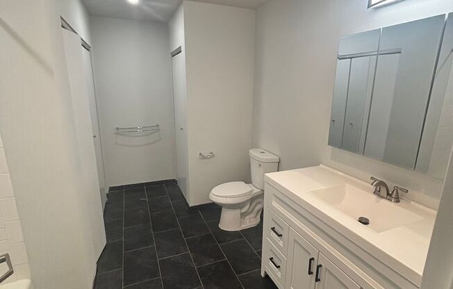 1 bed, 1 bath, 901 sqft, $2,525, Unit 104