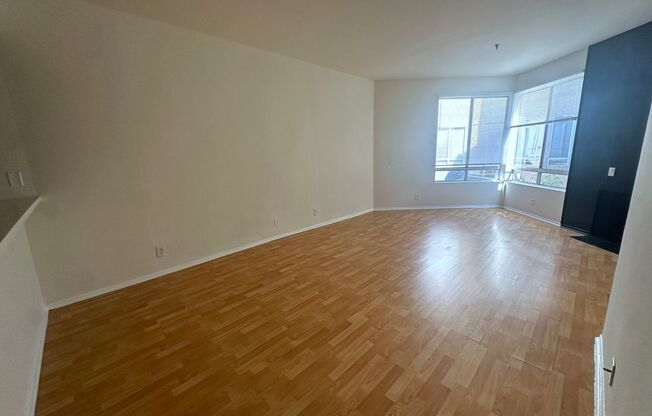 1 bed, 1 bath, 700 sqft, $1,995, Unit 304