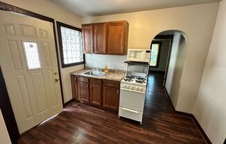 1 bed, 1 bath, 408 sqft, $875, Unit West