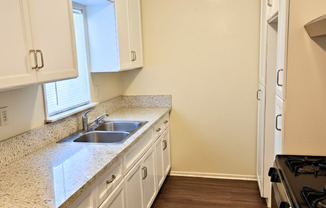 5824-5828 Montebello Park Way