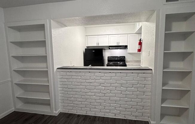 2 beds, 1 bath, 992 sqft, $1,250, Unit 134