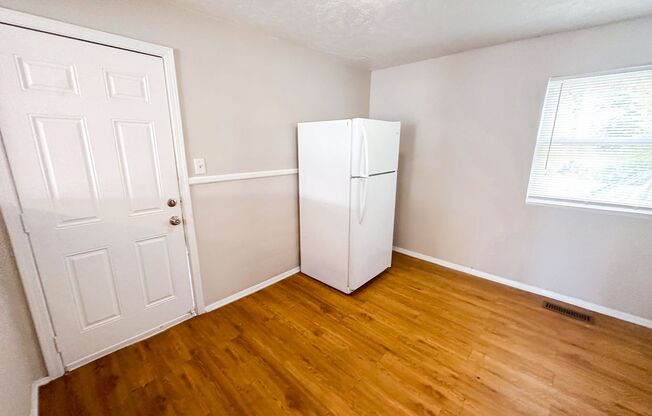 2 beds, 1 bath, $1,000