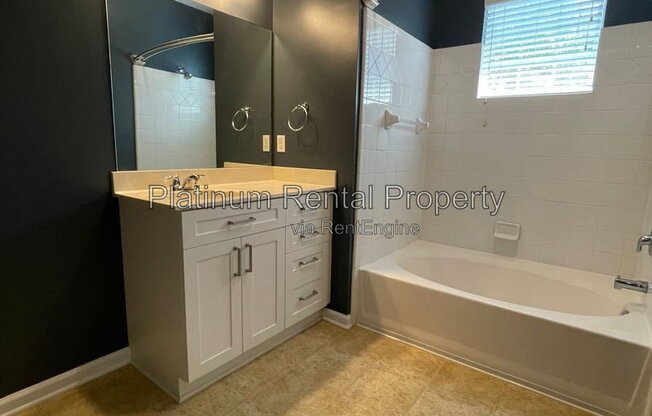 3 beds, 2.5 baths, 2,069 sqft, $2,095, Unit 10