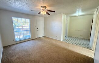 1 bed, 1 bath, $500, Unit Apt 10