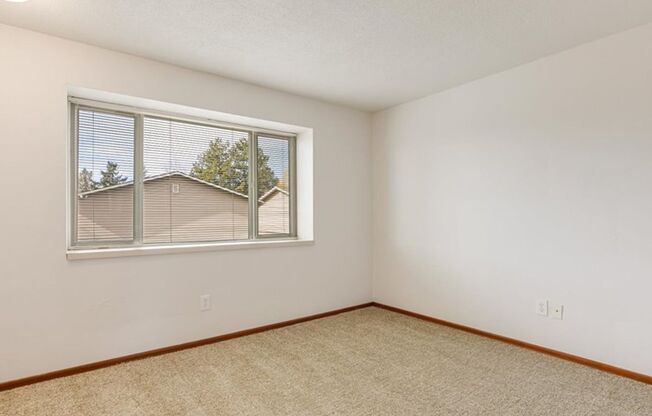 2 beds, 1.5 baths, 1,100 sqft, $1,750, Unit 35