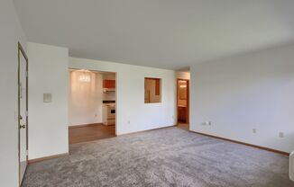 2 beds, 1 bath, $1,100, Unit Apt 94