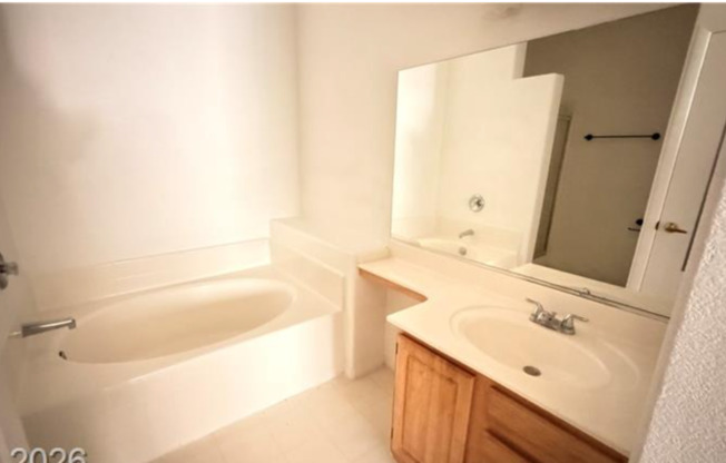 2 beds, 2 baths, $1,310, Unit UNIT 2046