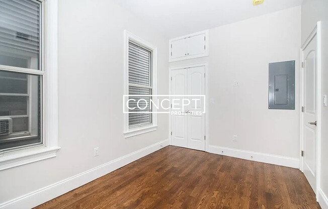 251 LEXINGTON ST