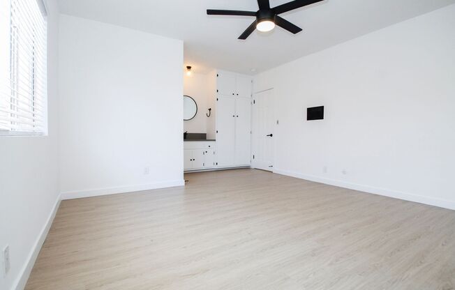 1 bed, 1 bath, 750 sqft, $1,995, Unit 10