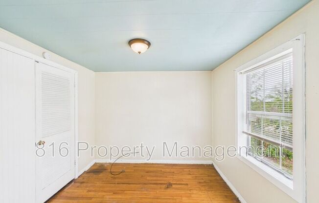 3425 JACKSON AVE