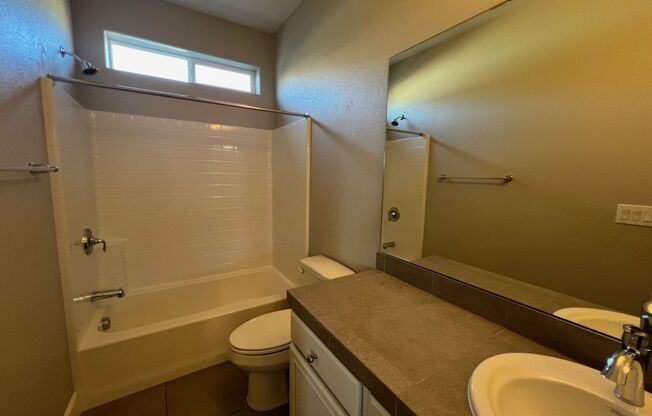 2 beds, 2 baths, $2,350, Unit 1810 Dark Horse Dr. Unit A