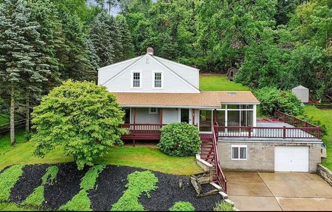 Updated 3 bedroom 2 bath home located in Ross Twp - North Allegheny School District
