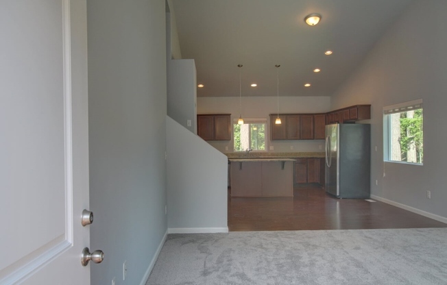 1322 LIDSTROM RD SE