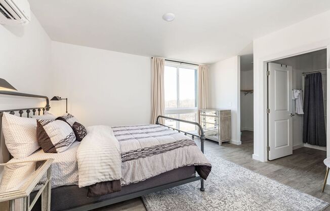 2 beds, 2 baths, 1,150 sqft, $1,995, Unit 402