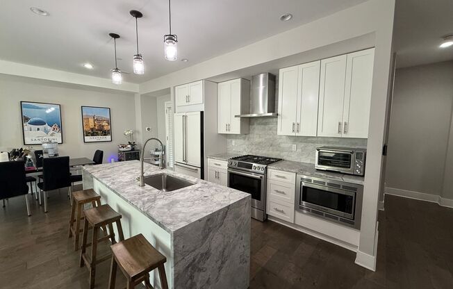 Fishtown Single Family Home with 2-Car Garage