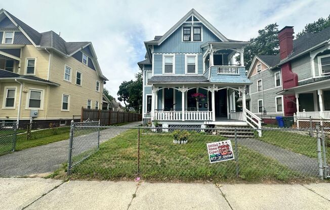 144 Buckingham Street