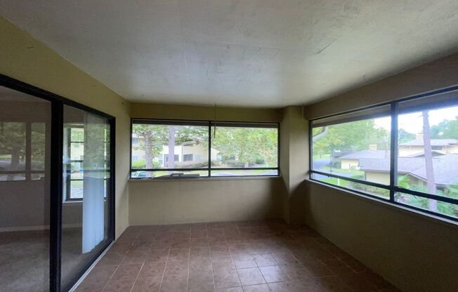 2 beds, 2 baths, $1,495, Unit 2002