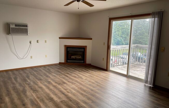 4923 Coventry