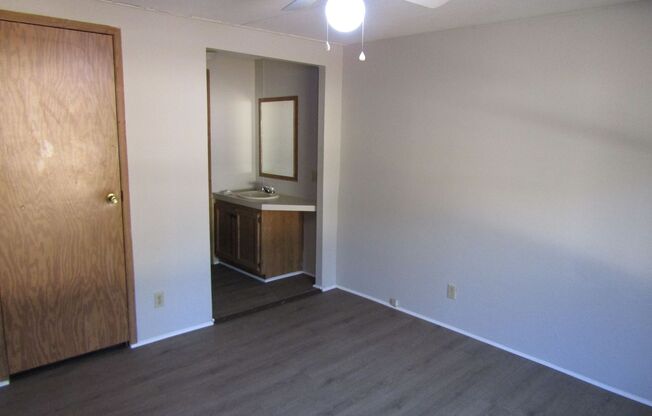 4 beds, 2 baths, $1,200, Unit Lot 88