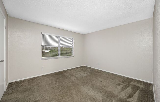 1 bed, 1 bath, 650 sqft, $1,325, Unit A302