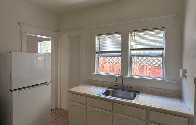 1614 E Broadway, Long Beach, California 90802