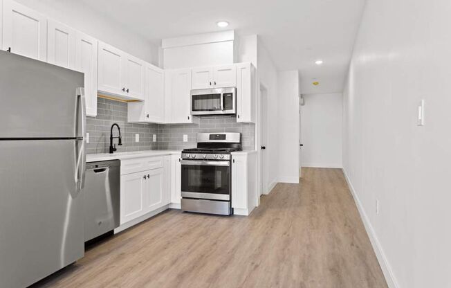 1135-1137 Washington Street