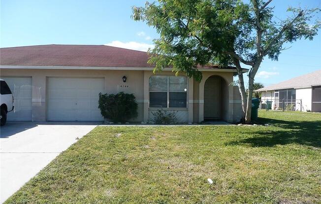 SW Cape Coral 3 bedroom Duplex with Garage