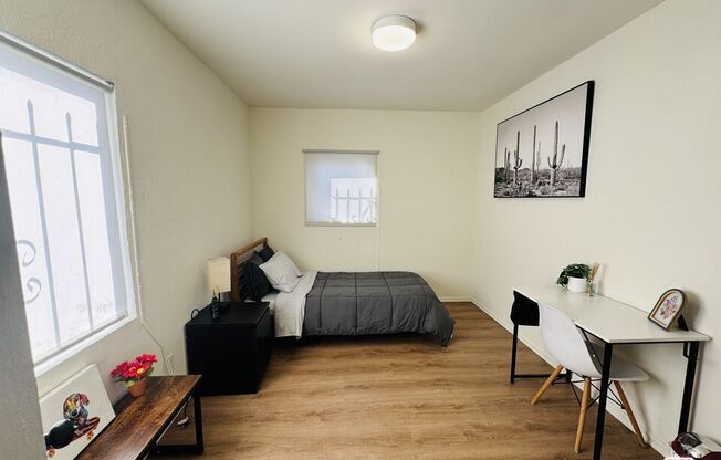 634 W 81 ST