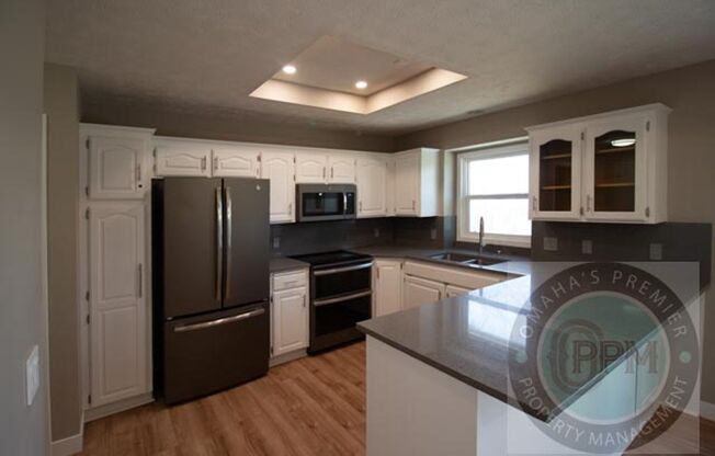 Move in Special $800.00 off Deposit!!! 4 Bed Ranch House in Millard School District