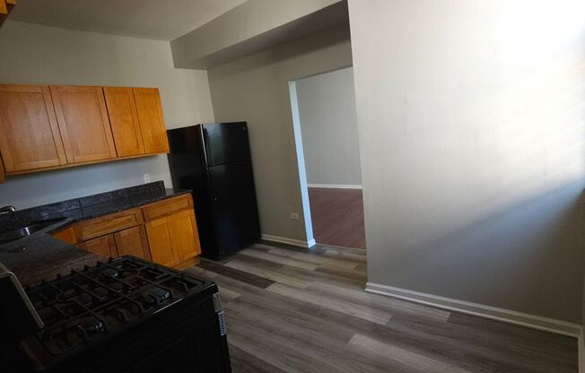 3434 W 21 ST