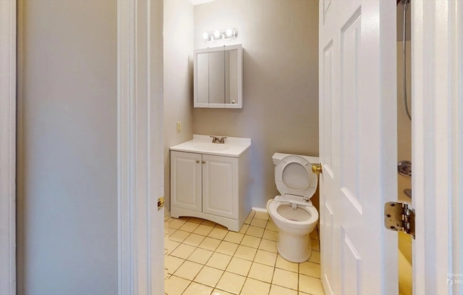 2 beds, 2 baths, 1,031 sqft, $2,800, Unit 36