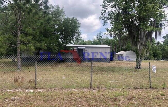 Newly renovated 4/2 Mobile home on large lot in Orlando**