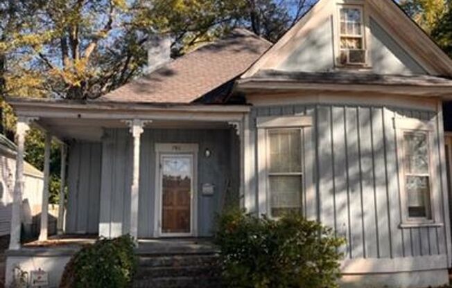 Spacious 4-Bedroom Home in Memphis-Comfort & Convenience Await!