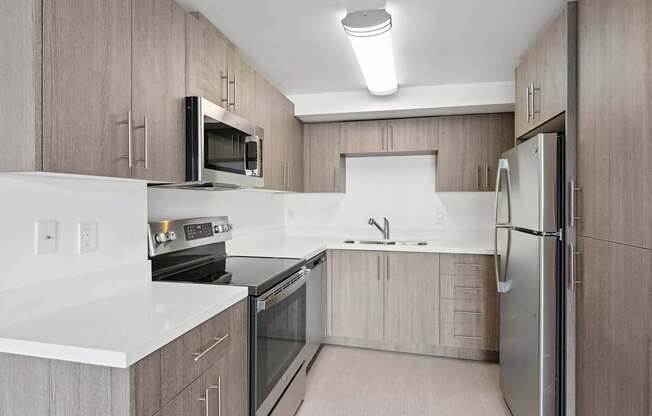 LUXURY APARTMENTS IN LOS ANGELES, CA