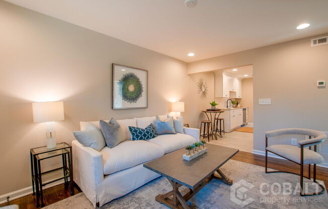 258 FORKNER DR